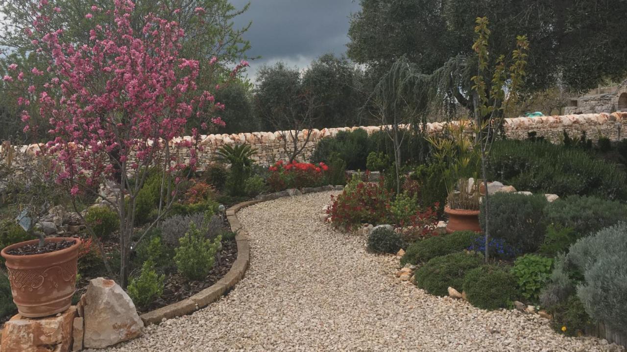 16 Trulli E Giardini Apartment Alberobello Exterior photo