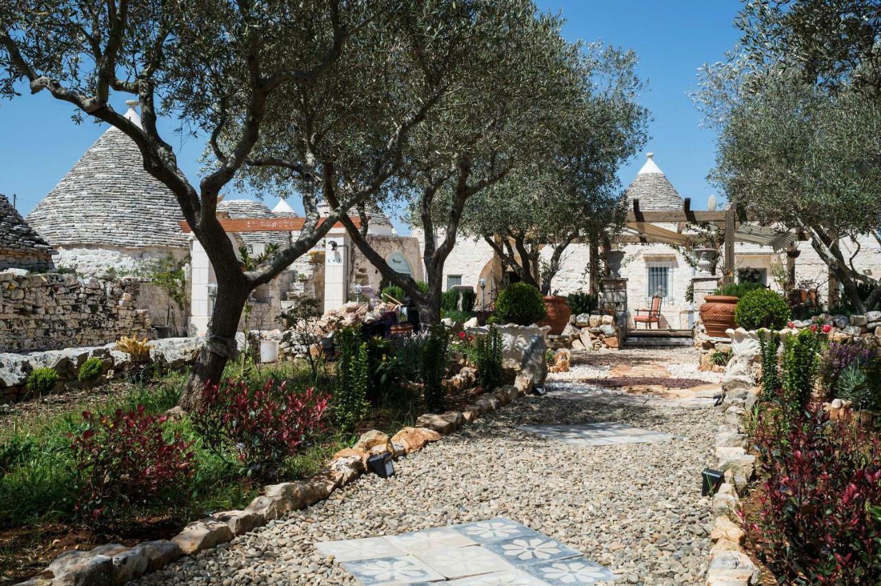 16 Trulli E Giardini Apartment Alberobello Exterior photo