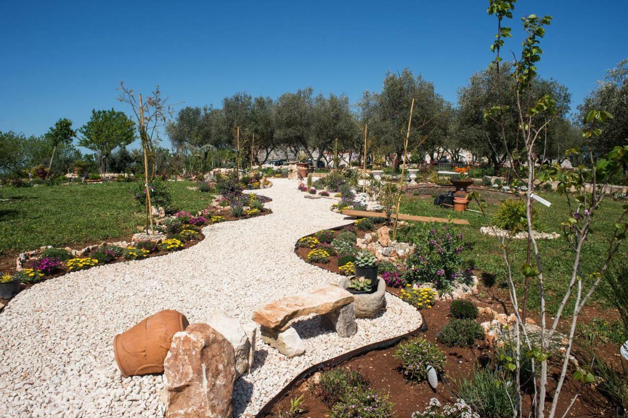 16 Trulli E Giardini Apartment Alberobello Exterior photo